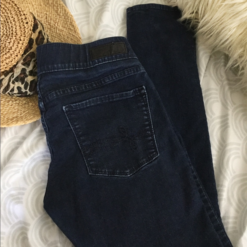 Navy blue jeans👖